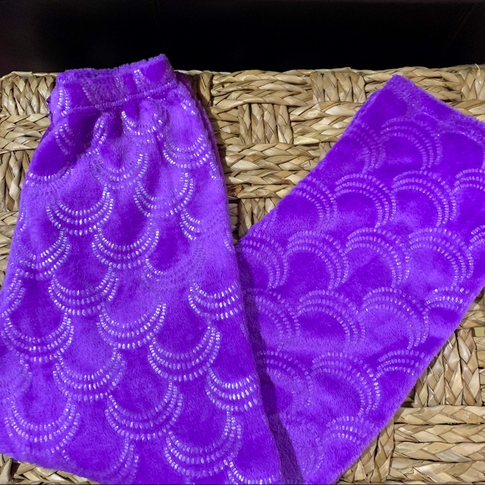 Cozy purple & silver fuzzy pajama pants Size XS